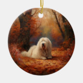 Oud Engels herdershond in herfstbladeren Herfst In Keramisch Ornament (Voorkant)