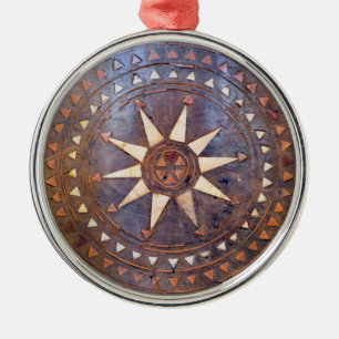 oud grieks symbool van hout etnisch zonnetodig mot metalen ornament