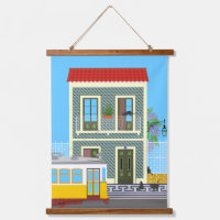Oud Lissabon huis met katten en gele tram