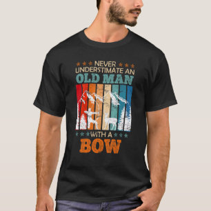 Oud Man met boog longbow boogschutter 1 T-shirt