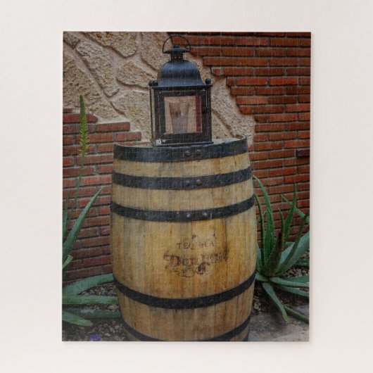 Oud Tequila Barrel met Lantern Legpuzzel (Verticaal)
