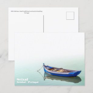 Oude Aiola boot. Kleine roeiboot in Seixal Bay. Briefkaart