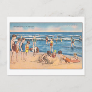 Oude ansichtkaart met strandzandgolven en kinderen briefkaart
