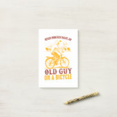 Oude Biker Ontwerp | Fiets | onderschat nooit Post-it® Notes (Op bureau)