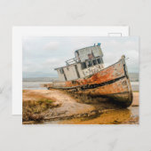 Oude boot/schip schip wrak op strand briefkaart (Voorkant / Achterkant)