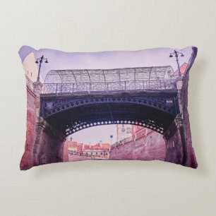 Oude brug, middeleeuws bridgeantique, boog, archie accent kussen