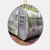 Oude camper in Bos Keramisch Ornament (Links)