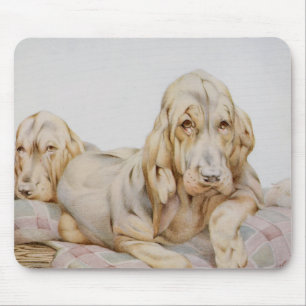Oude charmante bloedhonden, puppy honden door EJ D Muismat