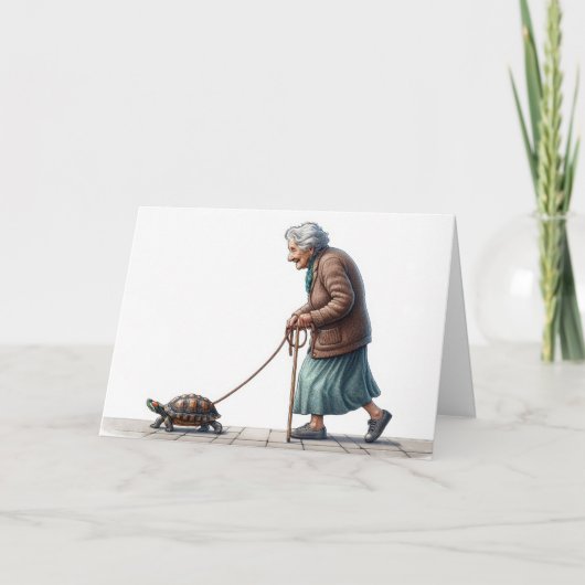 Oude dame die een schildpad bewandelt kaart (Voorkant)