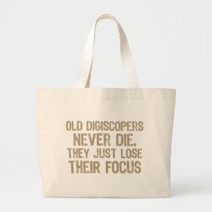 Oude Digiscopers sterven nooit Grote Tote Bag