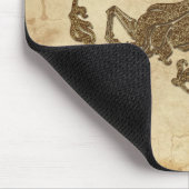 Oude Draak van de Wereld over het effect van het Muismat (Hoek)