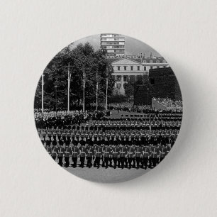 Oude Engelse Garde marcherend in langzaam tempo Ronde Button 5,7 Cm
