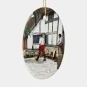 OUDE ENGLAND KERAMISCH ORNAMENT (Rechts)