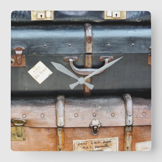 OUDE ENGLAND VIERKANTE KLOK (Voorkant)