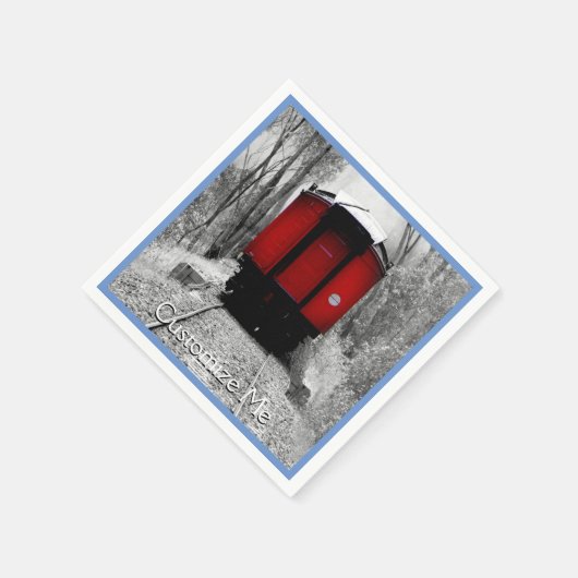 Oude gefaseerde stoomtrein met rode cabine servetten (Hoek)