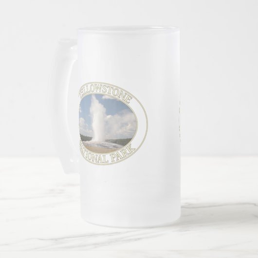 Oude getrouwe Geyser in Yellowstone National Park Matglas Bierpul (Voorkant links)