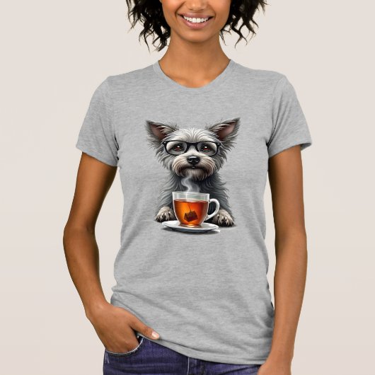 Oude hond die thee vasthoudt met bril Retro huisdi T-shirt (Voorkant)