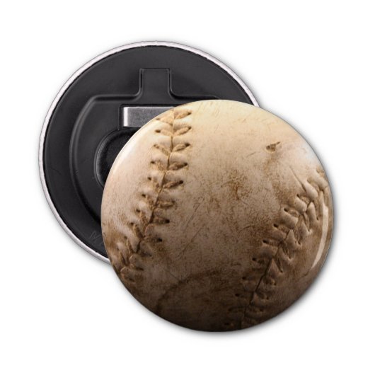Oude honkbal button flesopener (Voorkant)