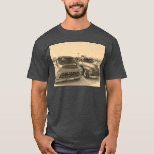 Oude klassieke vrachtwagens auto's t-shirt