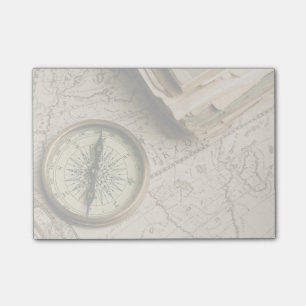 Oude kompas over oude kaart post-it® notes