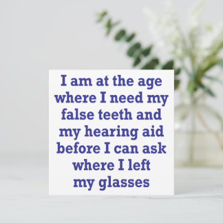 Oude leeftijd: False Teeth, Hearing Aid and Lost G Kaart