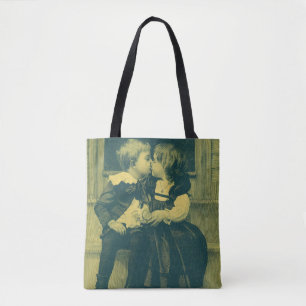 Oude liefdes- en romantische foto, kinderen kussen draagtas