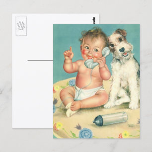 Oude lieve baby die telefoneert met puppy hond briefkaart