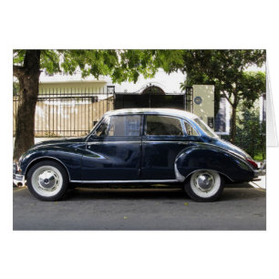 Oude maar zeer goed onderhouden Audi auto.