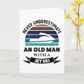 Oude man met jetski, grappig bootcadeau voor papa' kaart (Gele Bloem)