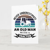 Oude man met tractor Funny Farming Cadeau Dads Kaart (Gele Bloem)