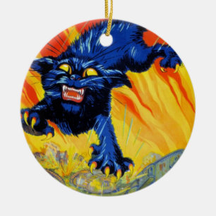 Oude militaire oorlogwerving met een wilde kat keramisch ornament