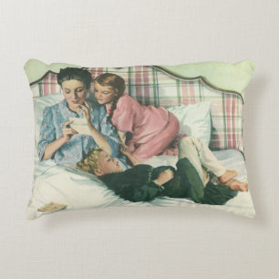 Oude Moederdag, kinderen lezen kaarten in bed Accent Kussen