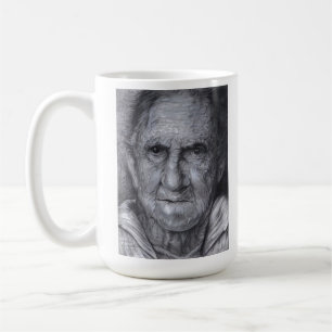 Oude mok voor vrouwenkoffie