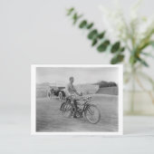 Oude motorfiets met koplicht over de lantaarn briefkaart (Staand voorkant)