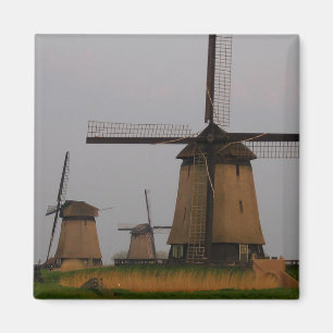 Oude Nederlandse windmolen Magneet