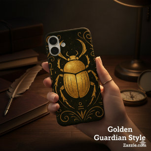 Oude Scarab Mystique Goud op Zwart iPhone 16 Plus Hoesje