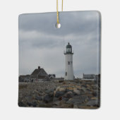 Oude schachtvuurtoren keramisch ornament (Links)