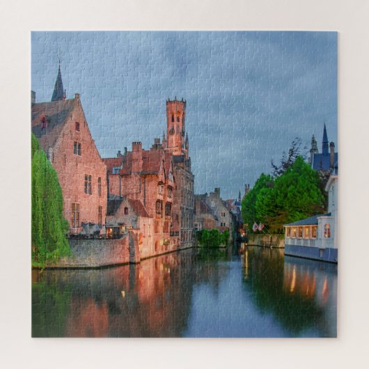 Oude stad en Belfry-toren 's nachts in Brugge Legpuzzel (Verticaal)