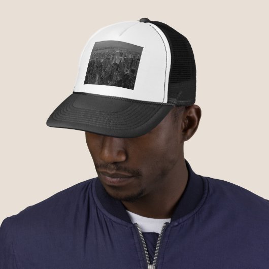  oude stijl New York City Script Trucker Pet (In situ)