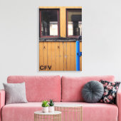 Oude stoomtrain Le Mastrou Yellow Wagon Canvas Afdruk (Insitu (Woonkamer))