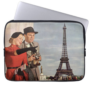 Oude toeristen bij de Eiffeltoren, vakantie in Par Laptop Sleeve