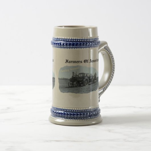 Oude  tractor die opblaast - Mok van de stuurinric (Voorkant rechts)