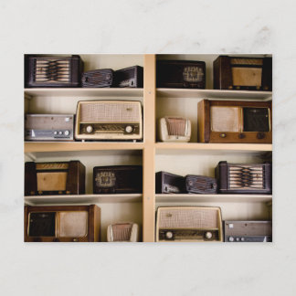 Oude Vintage jaren '50Radio's op Planken Briefkaart