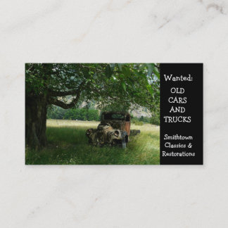 Oude vrachtwagen onder de structuurauto visitekaartje