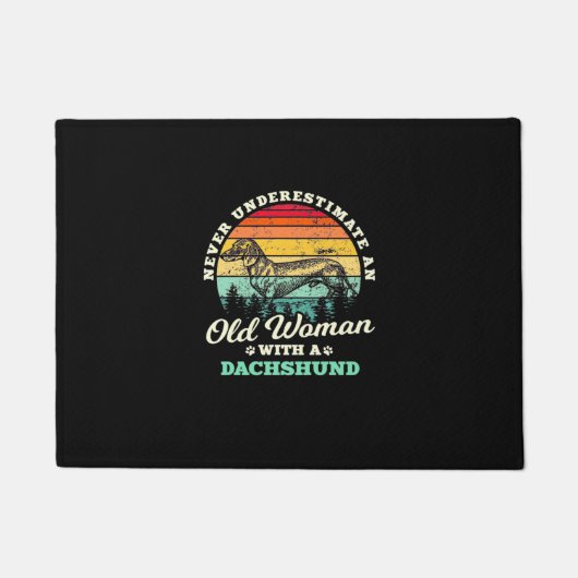 Oude vrouw met een dachshund deurmat (Voorkant)