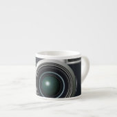 Oude zwarte camera espresso kop (Voorkant rechts)
