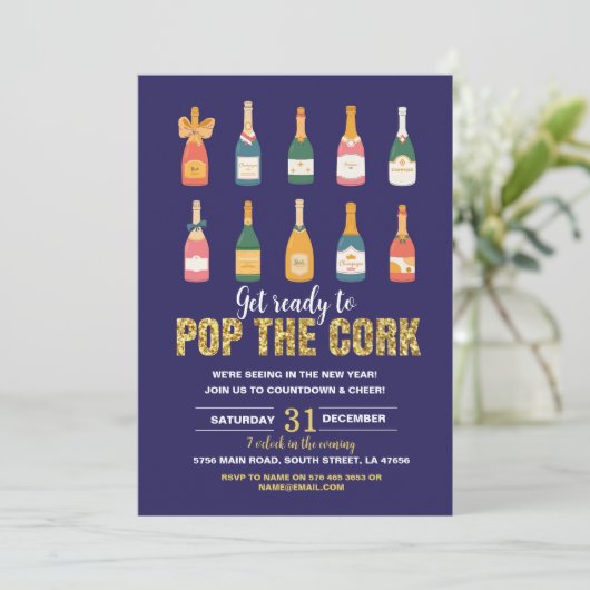 Oudejaarsfeest Champagne Bottle Pop Navy Kaart (Staand voorkant)