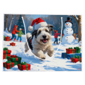 Oudengelse herdershond die rent in het Pet van Sno Groot Cadeauzakje (Achterkant)