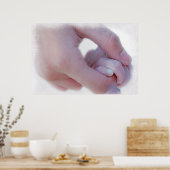 Ouder Holding Baby's Hand Poster (Keuken)