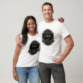 Ouderdom tot perfect label met naam en geboortejaa t-shirt (Unisex)